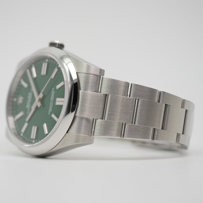 Rolex Oyster Perpetual 41 Stahl 124300 - 2020